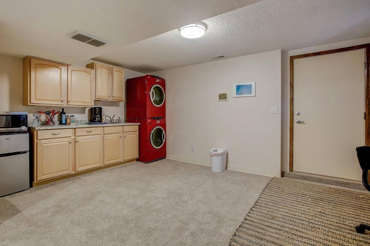 Bright & Cozy Studio Apartment In Colorado Springs Extérieur photo